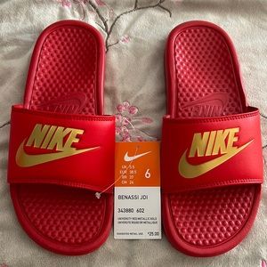 NWT Nike Benassi JDI Slides - University Red/Metallic Gold